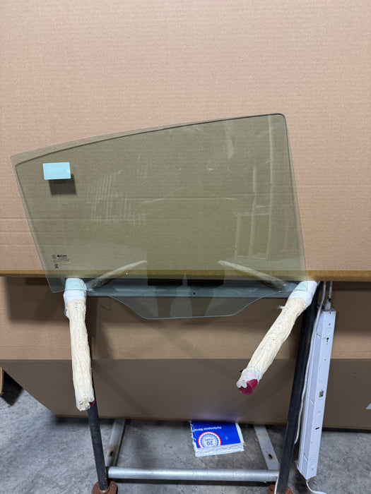 FD24944 GTN - Kia Magentis 11-11 4 Door Sedan Door Glass